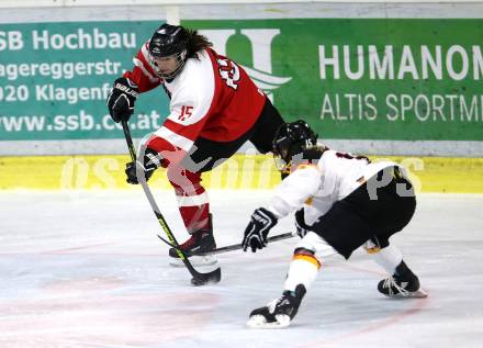 Eishockey Laenderspiel Oesterreich gegen Deutschland. Damen. Woerthersee Trophy. Christina Schusser, (Oesterreich), Andrea Lanzl  (Deutschland). Klagenfurt, am 16.2.2018.
Foto: Kuess

---
pressefotos, pressefotografie, kuess, qs, qspictures, sport, bild, bilder, bilddatenbank
