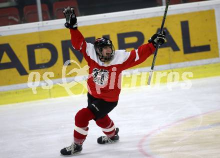 Eishockey Laenderspiel Oesterreich gegen Deutschland. Damen. Woerthersee Trophy. Torjubel Alessandra Lopez (Oesterreich). Klagenfurt, am 16.2.2018.
Foto: Kuess

---
pressefotos, pressefotografie, kuess, qs, qspictures, sport, bild, bilder, bilddatenbank