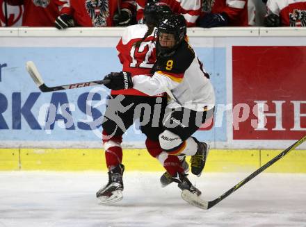 Eishockey Laenderspiel Oesterreich gegen Deutschland. Damen. Woerthersee Trophy. Annika Fazokas, (Oesterreich), Julia Zorn (Deutschland). Klagenfurt, am 16.2.2018.
Foto: Kuess

---
pressefotos, pressefotografie, kuess, qs, qspictures, sport, bild, bilder, bilddatenbank