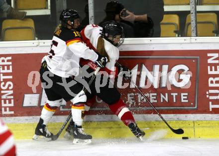 Eishockey Laenderspiel Oesterreich gegen Deutschland. Damen. Woerthersee Trophy.  Laura Lueftenegger, (Oesterreich), Andrea Lanzl (Deutschland). Klagenfurt, am 16.2.2018.
Foto: Kuess

---
pressefotos, pressefotografie, kuess, qs, qspictures, sport, bild, bilder, bilddatenbank