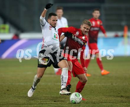 Fussball tipico Bundesliga. RZ Pellets WAC gegen FC Flyeralarm Admira.  Daniel Offenbacher, (WAC), Alexander Merkel  (Admira). Wolfsberg, am 17.2.2018.
Foto: Kuess

---
pressefotos, pressefotografie, kuess, qs, qspictures, sport, bild, bilder, bilddatenbank