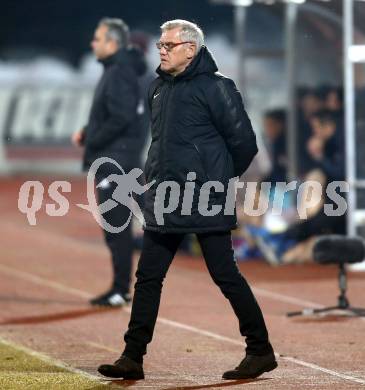 Fussball tipico Bundesliga. RZ Pellets WAC gegen FC Flyeralarm Admira.  Trainer Ernst Baumeister (Admira). Wolfsberg, am 17.2.2018.
Foto: Kuess

---
pressefotos, pressefotografie, kuess, qs, qspictures, sport, bild, bilder, bilddatenbank