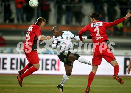 Fussball tipico Bundesliga. RZ Pellets WAC gegen FC Flyeralarm Admira.  Dever Akeem Orgill, Jonathan Scherzer, (WAC), Fabio Strauss  (Admira). Wolfsberg, am 17.2.2018.
Foto: Kuess

---
pressefotos, pressefotografie, kuess, qs, qspictures, sport, bild, bilder, bilddatenbank