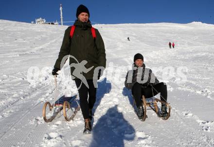 Fussball Tipico Bundesliga. RZ Pellets WAC.  Boris Huettenbrenner, Nemanja Rnic.  Koralpe, am 3.12.2017.
Foto: Kuess

---
pressefotos, pressefotografie, kuess, qs, qspictures, sport, bild, bilder, bilddatenbank