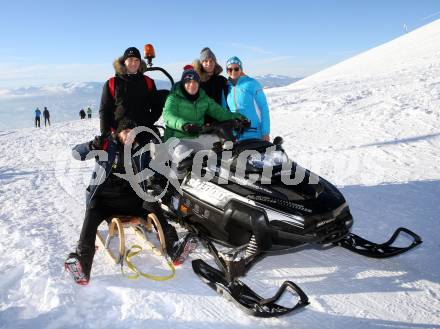 Fussball Tipico Bundesliga. RZ Pellets WAC. Thomas Zuendel, Dominik
Frieser, Christoph Rabitsch, Riegler Waltraud.  Koralpe, am 3.12.2017.
Foto: Kuess

---
pressefotos, pressefotografie, kuess, qs, qspictures, sport, bild, bilder, bilddatenbank