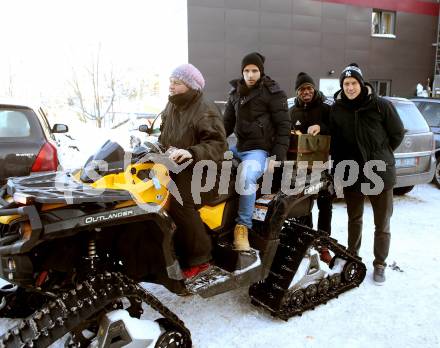 Fussball Tipico Bundesliga. RZ Pellets WAC.   Gerald Nutz, Dever Orgill, Daniel Drescher.  Koralpe, am 3.12.2017.
Foto: Kuess

---
pressefotos, pressefotografie, kuess, qs, qspictures, sport, bild, bilder, bilddatenbank