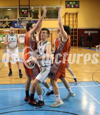 Basketball 2. Bundesliga. Grunddurchgang. 20. Runde. KOS Celovec gegen Basket2000 Vienna Warriors.  Andi Smrtnik, (KOS), Mihajlo Markov, Ognjen Drljaca  (Basket2000). Klagenfurt, am 24.2.2018.
Foto: Kuess
---
pressefotos, pressefotografie, kuess, qs, qspictures, sport, bild, bilder, bilddatenbank