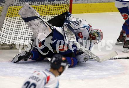EBEL. Eishockey Bundesliga. EC VSV gegen Fehervar AV19. Ben Walter,  (VSV), MacMillan Carruth (Alba Volan). Villach, am 25.2.2018.
Foto: Kuess 


---
pressefotos, pressefotografie, kuess, qs, qspictures, sport, bild, bilder, bilddatenbank