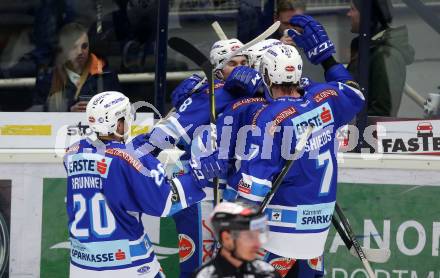 EBEL. Eishockey Bundesliga. EC VSV gegen Fehervar AV19. Torjubel Nikolas Petrik, Christof Kromp, Felix Maxa, Dave Shields, Nico Brunner (VSV). Villach, am 25.2.2018.
Foto: Kuess 


---
pressefotos, pressefotografie, kuess, qs, qspictures, sport, bild, bilder, bilddatenbank