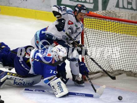 EBEL. Eishockey Bundesliga. EC VSV gegen Fehervar AV19. Lukas Herzog,  (VSV), Jeff Lovecchio (Alba Volan). Villach, am 25.2.2018.
Foto: Kuess 


---
pressefotos, pressefotografie, kuess, qs, qspictures, sport, bild, bilder, bilddatenbank