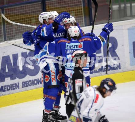EBEL. Eishockey Bundesliga. EC VSV gegen Fehervar AV19. Torjubel Kyle Beach, Dave Shields, Christof Kromp, Samuel Labrecque (VSV). Villach, am 25.2.2018.
Foto: Kuess 


---
pressefotos, pressefotografie, kuess, qs, qspictures, sport, bild, bilder, bilddatenbank