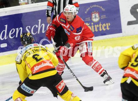 EBEL. Eishockey Bundesliga. KAC gegen 	Vienna Capitals. Patrick Harand (KAC), Aaron Brocklehurst (Vienna Capitals). Klagenfurt, am 28.2.2018.
Foto: Kuess

---
pressefotos, pressefotografie, kuess, qs, qspictures, sport, bild, bilder, bilddatenbank