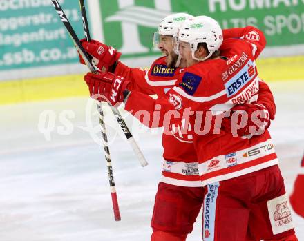 EBEL. Eishockey Bundesliga. KAC gegen 	Vienna Capitals. Torjubel Marco Brucker, Jonathan Rheault (KAC). Klagenfurt, am 28.2.2018.
Foto: Kuess

---
pressefotos, pressefotografie, kuess, qs, qspictures, sport, bild, bilder, bilddatenbank