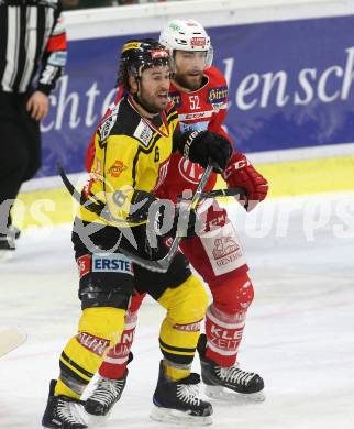 EBEL. Eishockey Bundesliga. KAC gegen 	Vienna Capitals. Christoph Duller,  (KAC), Rafael Rotter (Vienna Capitals). Klagenfurt, am 28.2.2018.
Foto: Kuess

---
pressefotos, pressefotografie, kuess, qs, qspictures, sport, bild, bilder, bilddatenbank