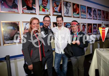 Eroeffnung Ehrengalerie der Kaerntner Sportler im Sportpark Klagenfurt. Birgit Morelli, Dominik Pacher, Alexander Radin. Klagenfurt, am 28.2.2018.
Foto: Kuess
---
pressefotos, pressefotografie, kuess, qs, qspictures, sport, bild, bilder, bilddatenbank