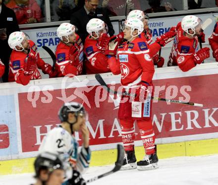 EBEL. Eishockey Bundesliga. KAC gegen 	EHC Liwest Black Wings Linz. Torjubel Nick St. Pierre  (KAC). Klagenfurt, am 2.3.2018.
Foto: Kuess

---
pressefotos, pressefotografie, kuess, qs, qspictures, sport, bild, bilder, bilddatenbank