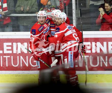 EBEL. Eishockey Bundesliga. KAC gegen 	EHC Liwest Black Wings Linz. Torjubel Andrew Kozek, Manuel Ganahl, Marco Brucker  (KAC). Klagenfurt, am 2.3.2018.
Foto: Kuess

---
pressefotos, pressefotografie, kuess, qs, qspictures, sport, bild, bilder, bilddatenbank