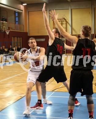 Basketball 2. Bundesliga. Grunddurchgang. 21. Runde. Woerthersee Piraten gegen Mistelbach Mustangs. Maximilian Kunovjanek,  (Piraten), Ivo Prachar (Mistelbach Mustangs). Klagenfurt, am 3.3.2018.
Foto: Kuess
---
pressefotos, pressefotografie, kuess, qs, qspictures, sport, bild, bilder, bilddatenbank