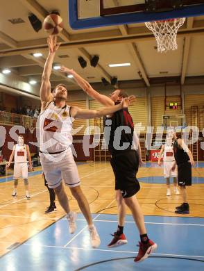 Basketball 2. Bundesliga. Grunddurchgang. 21. Runde. Woerthersee Piraten gegen Mistelbach Mustangs. Maximilian Kunovjanek,  (Piraten), Ivo Prachar (Mistelbach Mustangs). Klagenfurt, am 3.3.2018.
Foto: Kuess
---
pressefotos, pressefotografie, kuess, qs, qspictures, sport, bild, bilder, bilddatenbank