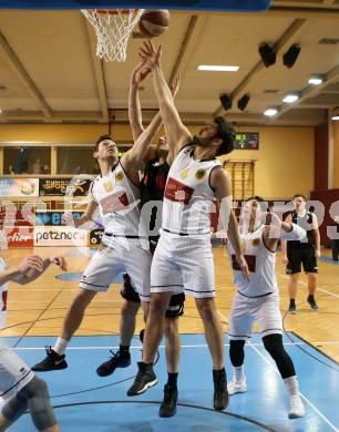 Basketball 2. Bundesliga. Grunddurchgang. 21. Runde. Woerthersee Piraten gegen Mistelbach Mustangs. Jan-Arne Apschner, Daniel Gspandl,  (Piraten),  Vladimir Sismilich (Mistelbach Mustangs). Klagenfurt, am 3.3.2018.
Foto: Kuess
---
pressefotos, pressefotografie, kuess, qs, qspictures, sport, bild, bilder, bilddatenbank