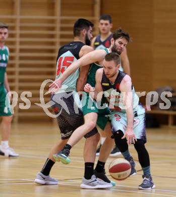 Basketball 2. Bundesliga. Grunddurchgang. 21. Runde. Villach Raiders gegen KOS Celovec. Timi Huber, Mensud Julevic,  (Villach), Christian Erschen (KOS). Villach, am 4.3.2018.
Foto: Kuess

---
pressefotos, pressefotografie, kuess, qs, qspictures, sport, bild, bilder, bilddatenbank
