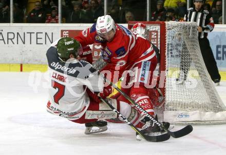 EBEL. Eishockey Bundesliga. KAC gegen 	HCB Suedtirol Alperia. Patrick Harand,  (KAC), Matthew Clark (Bozen). Klagenfurt, am 2.3.2018.
Foto: Kuess

---
pressefotos, pressefotografie, kuess, qs, qspictures, sport, bild, bilder, bilddatenbank