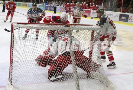EBEL. Eishockey Bundesliga. KAC gegen 	HCB Suedtirol Alperia. Andrew Jacob Kozek,  (KAC), Pekka Tuokkola (Bozen). Klagenfurt, am 13.3.2018.
Foto: Kuess

---
pressefotos, pressefotografie, kuess, qs, qspictures, sport, bild, bilder, bilddatenbank