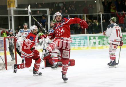 EBEL. Eishockey Bundesliga. KAC gegen 	HCB Suedtirol Alperia. Torjubel Jonathan Rheault, Thomas Koch (KAC). Klagenfurt, am 13.3.2018.
Foto: Kuess

---
pressefotos, pressefotografie, kuess, qs, qspictures, sport, bild, bilder, bilddatenbank