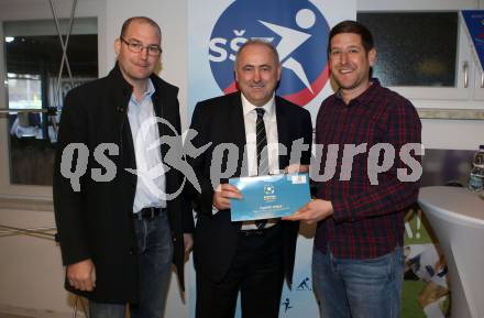 Fussball. Besuch des UEFA Praesidenten Aleksander Ceferin beim SAK.   Marko Oraze, Radenko Mijatovic,Marko Loibnegger. Klagenfurt, am 23.3.2018.
Foto: Kuess
---
pressefotos, pressefotografie, kuess, qs, qspictures, sport, bild, bilder, bilddatenbank