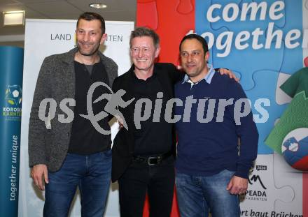 Fussball Laenderspiel. Oesterreich gegen Slowenien.Come together. Sport baut Bruecken. Walter Kogler, Landessportdirektor Arno Arthofer, Ales Ceh. Klagenfurt, am 23.3.2018.
Foto: Kuess

---
pressefotos, pressefotografie, kuess, qs, qspictures, sport, bild, bilder, bilddatenbank