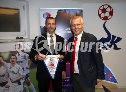 Fussball. Besuch des UEFA Praesidenten Aleksander Ceferin beim SAK.    Aleksander Ceferin,Marko Wieser. Klagenfurt, am 23.3.2018.
Foto: Kuess
---
pressefotos, pressefotografie, kuess, qs, qspictures, sport, bild, bilder, bilddatenbank