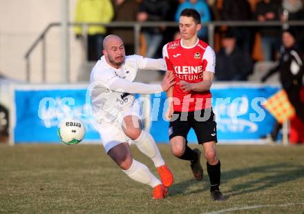 Fussball Kaerntner Liga. SAK gegen Spittal. Zan Kolar (SAK), Thomas Zraunig (Spittal). Klagenfurt, am 23.3.2018.
Foto: Kuess
---
pressefotos, pressefotografie, kuess, qs, qspictures, sport, bild, bilder, bilddatenbank