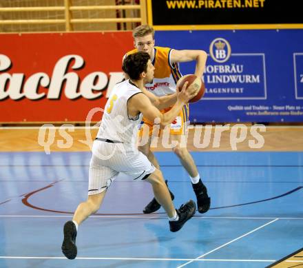 Basketball 2. Bundesliga. Playdown. 2. Runde. Woerthersee Piraten gegen BBU Salzburg. Sebastian Schaal (Piraten), Julian Haas (Salzburg). Klagenfurt, am 24.3.2018.
Foto: Kuess
---
pressefotos, pressefotografie, kuess, qs, qspictures, sport, bild, bilder, bilddatenbank