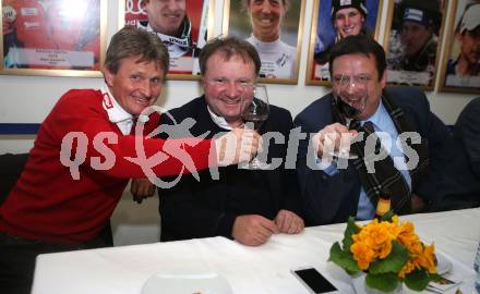 Fussball Laenderspiel. Oesterreich gegen Slowenien.Come together. Sport baut Bruecken.  Ivan Ramsak, Silvo Kumer, Lorenz Kumer. Klagenfurt, am 23.3.2018.
Foto: Kuess

---
pressefotos, pressefotografie, kuess, qs, qspictures, sport, bild, bilder, bilddatenbank