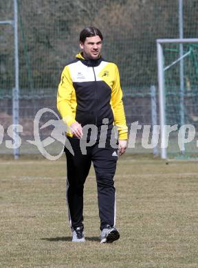 Fussball. Kaerntner Liga. Kraig gegen St. Jakob/Ros.. Trainer Stefan Franz Weitensfelder (Kraig). Kraig, 31.3.2018.
Foto: Kuess
---
pressefotos, pressefotografie, kuess, qs, qspictures, sport, bild, bilder, bilddatenbank