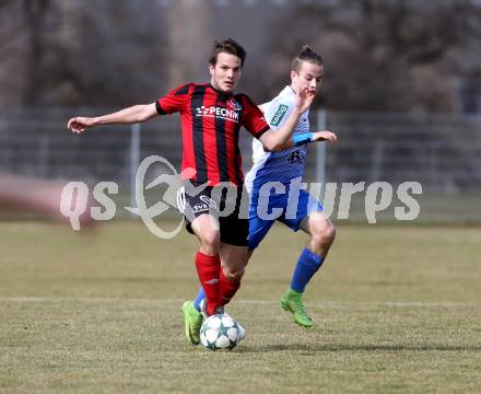 Fussball. Kaerntner Liga. Kraig gegen St. Jakob/Ros.. Georg Pirker (Kraig), Christoph Omann (St. Jakob). Kraig, 31.3.2018.
Foto: Kuess
---
pressefotos, pressefotografie, kuess, qs, qspictures, sport, bild, bilder, bilddatenbank