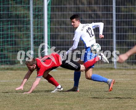 Fussball. Kaerntner Liga. Kraig gegen St. Jakob/Ros.. Benjamin Lamzari (Kraig),  Thomas Ogradnig (St. Jakob). Kraig, 31.3.2018.
Foto: Kuess
---
pressefotos, pressefotografie, kuess, qs, qspictures, sport, bild, bilder, bilddatenbank