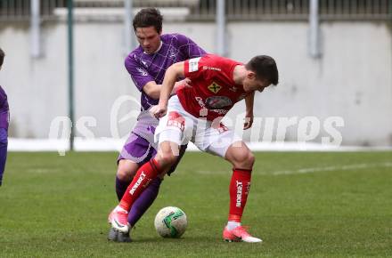 Fussball. Regionalliga. SK Austria Klagenfurt gegen Union Raiffeisen Gurten. Julian Salentinig, (SK Austria Klagenfurt),   Rene Wirth (Union Raiffeisen Gurten). Klagenfurt, 31.3.2018.
Foto: Kuess
---
pressefotos, pressefotografie, kuess, qs, qspictures, sport, bild, bilder, bilddatenbank