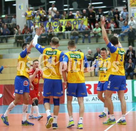 DenizBank AG Volley League Men. Volleyball. SK Posojilnica Aich/Dob gegen SG Union Raiffeisen Waldviertel. Jubel (Aich/Dob). Bleiburg, am 4.4.2018.
Foto: Kuess
---
pressefotos, pressefotografie, kuess, qs, qspictures, sport, bild, bilder, bilddatenbank