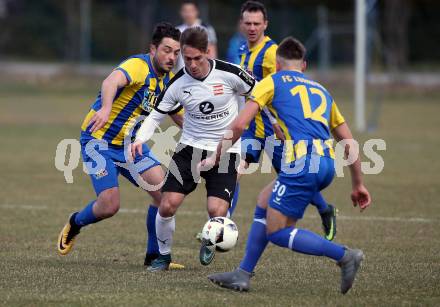 Fussball 2. Klasse A. Lurnfeld gegen Muehldorf. Manuel Morgenstern, Daniel Brandstaetter, (Lurnfeld), Enes Sinanovic  (Muehldorf). Moellbruecke, am 1.4.2018.
Foto: Kuess
---
pressefotos, pressefotografie, kuess, qs, qspictures, sport, bild, bilder, bilddatenbank