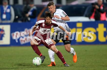 Fussball tipico Bundesliga. RZ Pellets WAC gegen Mattersburg. Christopher Wernitznig,  (WAC), Masaya Okugawa (Mattersburg). Wolfsberg, am 7.4.2018.
Foto: Kuess

---
pressefotos, pressefotografie, kuess, qs, qspictures, sport, bild, bilder, bilddatenbank