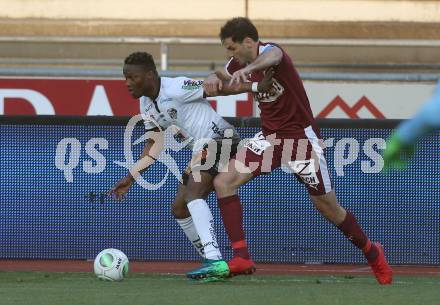 Fussball tipico Bundesliga. RZ Pellets WAC gegen Mattersburg. Issiaka Ouedraogo, (WAC), Nedejko Malic  (Mattersburg). Wolfsberg, am 7.4.2018.
Foto: Kuess

---
pressefotos, pressefotografie, kuess, qs, qspictures, sport, bild, bilder, bilddatenbank