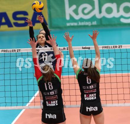 Volleyball. Bundesliga Frauen. Finale. SG Kelag Klagenfurt gegen UVC Holding Graz. Sophie Wallner, (Klagenfurt),  Julia Radl, Eva Dumphart  (Graz). Klagenfurt, am 8.4.2018.
Foto: Kuess
---
pressefotos, pressefotografie, kuess, qs, qspictures, sport, bild, bilder, bilddatenbank