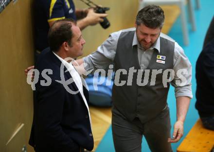 Volleyball Bundesliga Herren. DenitBank AG Volley League Men. SK Posojilnica Aich/Dob gegen SG Union Raiffeisen Waldviertel. Martin Micheu,  (Aich/Dob), Werner Hahn (Waldviertel). Bleiburg, am 15.4.2018.
Foto: Kuess
---
pressefotos, pressefotografie, kuess, qs, qspictures, sport, bild, bilder, bilddatenbank