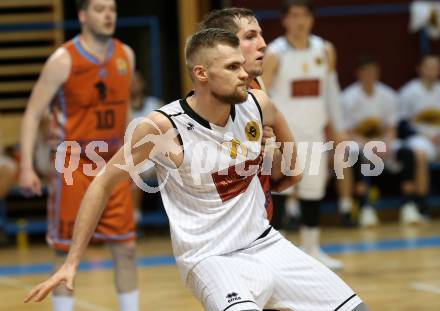 Basketball 2. Bundesliga. Playdown. 4. Runde. Woerthersee Piraten gegen Basket2000 Vienna Warriors. Ian Moschik,  (Piraten), Christopher Ruzicka (Basket2000 Vienna Warriors). Klagenfurt, am 14.4.2018.
Foto: Kuess
---
pressefotos, pressefotografie, kuess, qs, qspictures, sport, bild, bilder, bilddatenbank