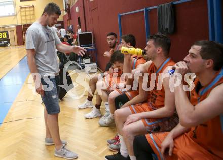 Basketball 2. Bundesliga. Playdown. 4. Runde. Woerthersee Piraten gegen Basket2000 Vienna Warriors. Trainer Marko Tomic (Basket 2000). Klagenfurt, am 14.4.2018.
Foto: Kuess
---
pressefotos, pressefotografie, kuess, qs, qspictures, sport, bild, bilder, bilddatenbank