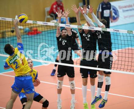 Volleyball Bundesliga Herren. DenitBank AG Volley League Men. SK Posojilnica Aich/Dob gegen SG Union Raiffeisen Waldviertel. Michal Petras (Aich/Dob), Pavel Bartos, Gil Marcel Keller, Joao Oliveira (Waldviertel). Bleiburg, am 15.4.2018.
Foto: Kuess
---
pressefotos, pressefotografie, kuess, qs, qspictures, sport, bild, bilder, bilddatenbank