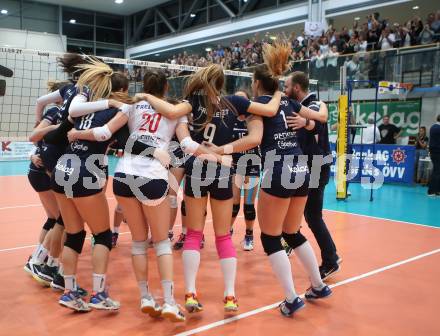 Volleyball. Bundesliga Frauen. Volley League Women. SG Kelag Klagenfurt gegen UVC Holding Graz. Jubel (Klagenfurt). Klagenfurt, am 14.4.2018.
Foto: Kuess
---
pressefotos, pressefotografie, kuess, qs, qspictures, sport, bild, bilder, bilddatenbank