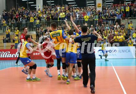 Volleyball Bundesliga Herren. DenitBank AG Volley League Men. SK Posojilnica Aich/Dob gegen SG Union Raiffeisen Waldviertel. Jubel   (Meister Aich/Dob). Bleiburg, am 15.4.2018.
Foto: Kuess
---
pressefotos, pressefotografie, kuess, qs, qspictures, sport, bild, bilder, bilddatenbank