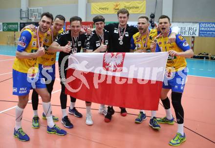 Volleyball Bundesliga Herren. DenitBank AG Volley League Men. SK Posojilnica Aich/Dob gegen SG Union Raiffeisen Waldviertel. Lukasz Wiese, David Michel, Michal Krzysztof Peciakowski, Ernest Plizga, (Aich/Dob), Dawid Adam Siwczyk, Jan Krol, Wiktor Siewierski  (Waldviertel). Bleiburg, am 15.4.2018.
Foto: Kuess
---
pressefotos, pressefotografie, kuess, qs, qspictures, sport, bild, bilder, bilddatenbank